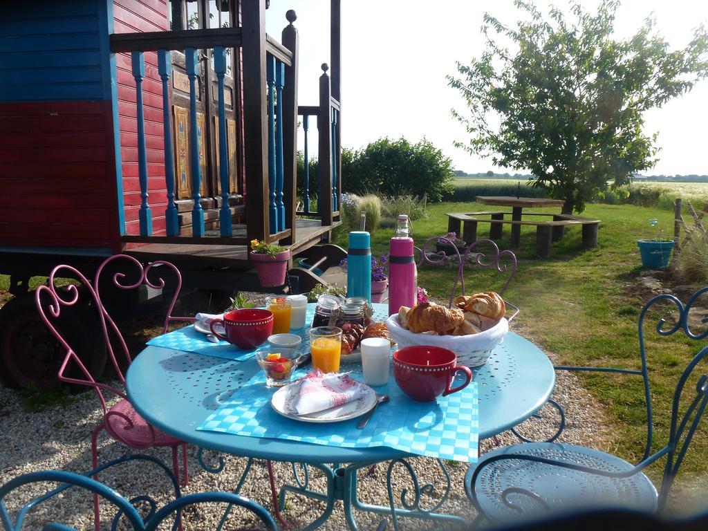 La Petite Fadette Villa Sancoins Buitenkant foto